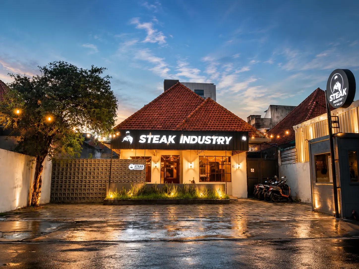 Restoran Steak Surabaya Halal Terbaik 2026, Rekomendasi Ahli Daging Premium